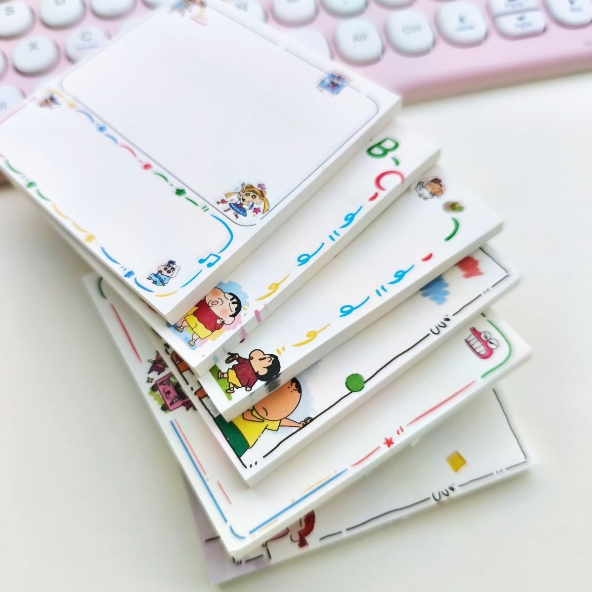 Crayon Shin-chan cartoon cute  - Anime Cosplay Merchandise recension och pris